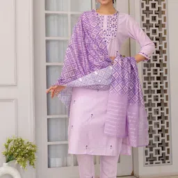 Royal Export Floral Yoke Design Thread Work Regular Kurta with Trousers & Dupatta-40