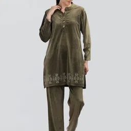 Duchess Velvet Printed Night suit-picture-4