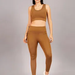 NEVER LOSE Full Coverage Removable Padding Workout Bra image 5