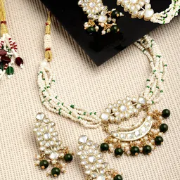 KARATCART Gold-Plated & Green Kundan Studded Jewellery Set-2