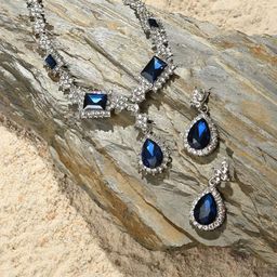 SOHI Silver- Plated Blue Stone-Studded & Beaded Jewellery Set-12