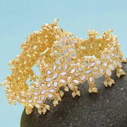 KARATCART Set Of 2 Gold Plated Mirror Studded & Beaded Bangles image 1