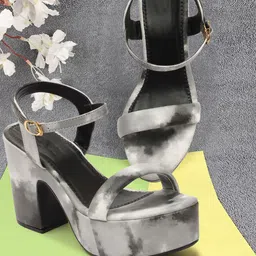FEET RUNNER Platform Heels-picture-1