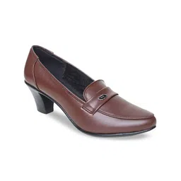 VALIOSAA Block Heel Pumps-24