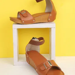 ICONICS Open Toes Flatform with Buckles-12