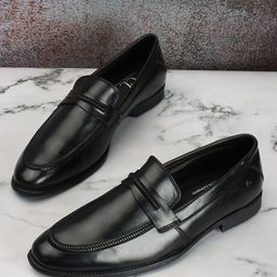 Carlton London Men Textured Lightweight Leather Penny Loafers-image-99