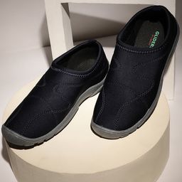 Liberty Women Round Toe Lightweight Slip-On Sneakers-32
