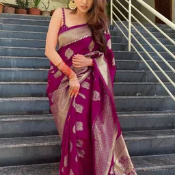 RASVRITI Ethnic Motifs Woven Design Zari Pure Silk Kanjeevaram Saree image 4