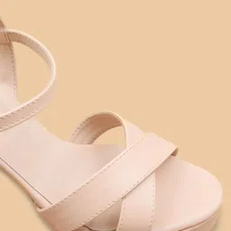 Ozuri Platform Sandals with Buckles image 5