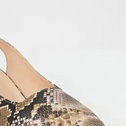 SCENTRA Textured Pointed Toe Kitten Heel Mules image 4