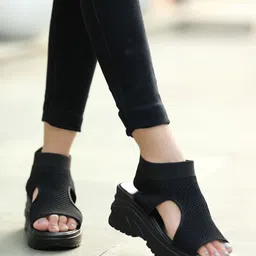 Shoetopia Block Mules image 1