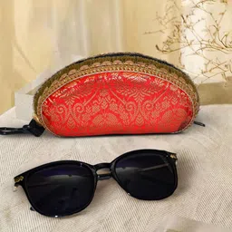 ARTFLYCK Embellished Sunglasses Case-50