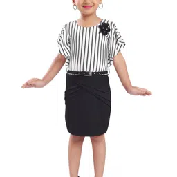 Wish Karo Girls Striped Cotton A-Line Dress With Belt-picture-39