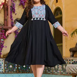 PrettyPlus by Desinoor.com Plus Size Round Neck Three-Quarter Sleeves A-Line Midi Dress image 1