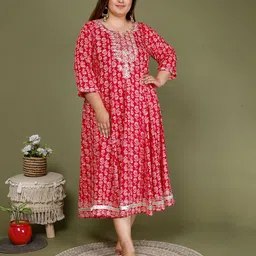 Swasti Plus Size Floral Printed Three-Quarter Sleeves Cotton Ethnic Dress-picture-20