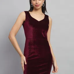 VAARARO V-Neck Velvet Bodycon Mini Dress-picture-6