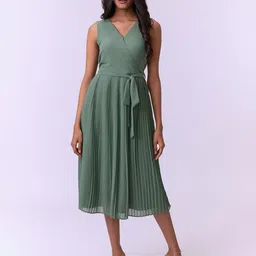 NOT SO PINK Fit & Flare V-Neck Midi Dress-image-58