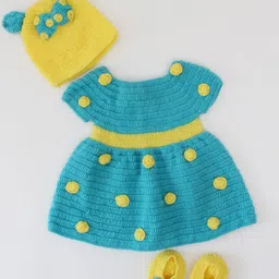 Woonie Girls Self Design Knitted Acrylic Jumper Dress With Cap & Booties-15