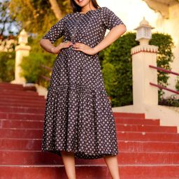 VASVI Geometric Print Fit & Flare Midi Muslin Dress-picture-3