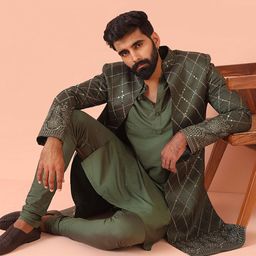 KISAH Men Sequinned Regular Kurta with Embellished Indowestern Sherwani Pyjama Set image 1