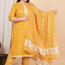 ZOYOTO Plus Size Floral Printed Gotta Patti Pure Cotton Kurta with Trousers & With Dupatta-picture-4
