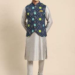 KISAH Men Grey Kurta with Churidar & Nehru Jacket-picture-10