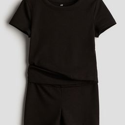 H&M  Girls 2-Piece Top And Shorts Set-68