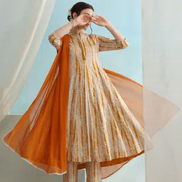 Khushal K Striped Dyed Mandarin CollarThree-Quarter Sleeves Kurta Set-26