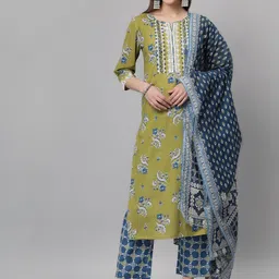 QOMN Women Green Ethnic Motifs Embroidered Panelled Gotta Patti Pure Cotton Kurti with Trousers & With-picture-30