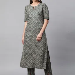 V TRADITION Women Green Printed Kurta with Palazzos-image-37