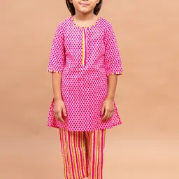 Sangria Girls Floral Printed Pure Cotton Straight Kurta With Trousers-picture-20
