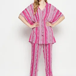 Nuwah Geometric Print V-Neck Kaftan Night Suit-picture-24