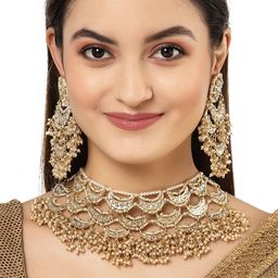 KARATCART Gold-Plated White Kundan & Pearl Beaded Jewellery Set-51