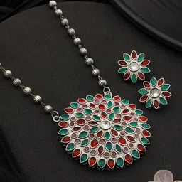 Saraf RS Jewellery Silver-Plated Stone-Studded  Necklace & Earrings Set-21