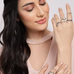 SOHI Woman Set of 13 Silver Designer Ring image 3