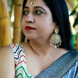 Anouk Gold Gold-Plated Kundan Studded & Pearl Beaded Maang Tika & Earrings-picture-11