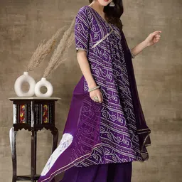 Stylum Bandhani Printed Empire Sequinned Kurta with Palazzo & Dupatta image 2