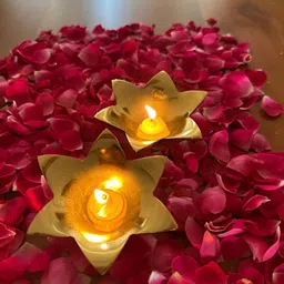 NURTURE INDIA Gunmetal-Toned & Gold-Toned Set of 2 Candle Holder-image-81