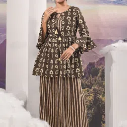 The Kapas Printed Shoulder Straps Top With Flared Palazzo With Shrug-image-45