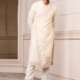 Tasva Men Off White Embroidered Angrakha Thread Work Kurta with Churidar-image-44