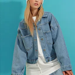 Trend Alacati stili Spread Collar Denim Jacket-image-32