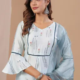 Sangria Floral Printed Bell Sleeve Kurta Sets-30