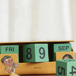 Chumbak Set of 2 Printed Calendar & Pen Holder Gift Set image 4
