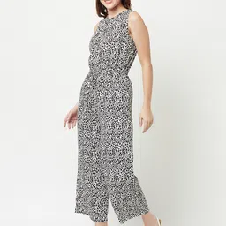 SQew Printed Basic Jumpsuit image 4