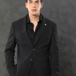 Men Single Breasted - 2 button Solid Suit-image-32