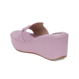 Sherrif Shoes Textured Wedge Heels With Buckle image 2
