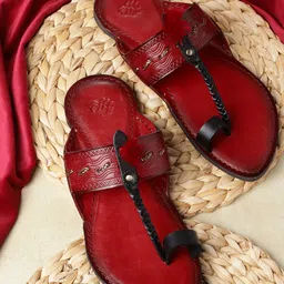 House of Pataudi Men Maroon & Black Textured Handcrafted Comfort Sandals-image-43
