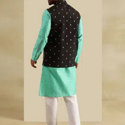 SOJANYA Men Woven Design Regular Kurta And Pyjamas With Nehru Jacket image 5