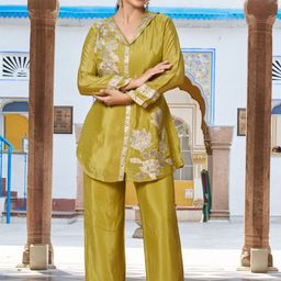 Kaftanize Embroidered V-Neck Tunic With Trousers Co-Ords-image-11