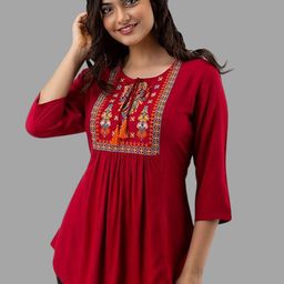 AVAYAYAT Women Floral Embroidered Thread Work Floral Kurta-38